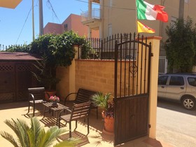 Plemonsicily's Home