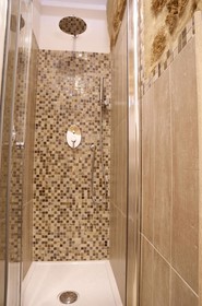 B&B Lekythos