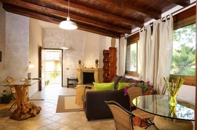 B&B Lekythos