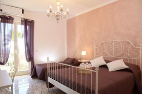B&B Lekythos