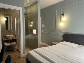 Krysos Luxury Rooms