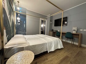 Krysos Luxury Rooms