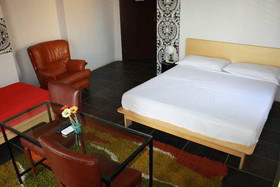 Lerux Bed & Breakfast
