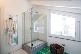 SuiteLowCost Villa Smeraldo
