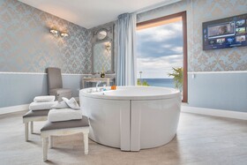 Marina Holiday Resort & Spa
