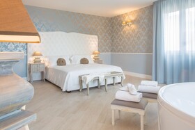 Marina Holiday Resort & Spa