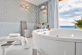Marina Holiday Resort & Spa