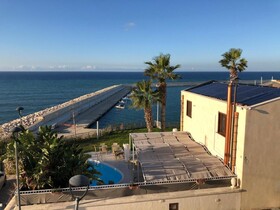 Marina Holiday Resort & Spa