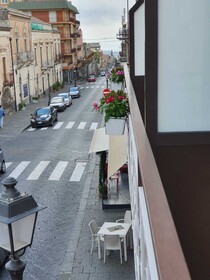 B&b Bcens La Citta Delle 100 Sculture