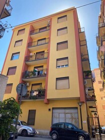 Five Rooms Brolo