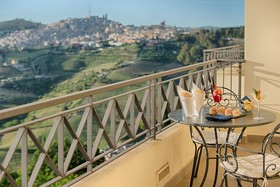 Hotel NH Caltagirone Villa San Mauro