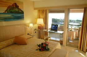 Acacia Resort