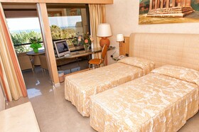 Acacia Resort