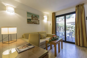 Fiesta Hotel Athènee Palace