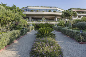 Fiesta Hotel Athènee Palace