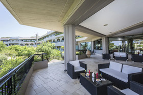 Fiesta Hotel Athènee Palace