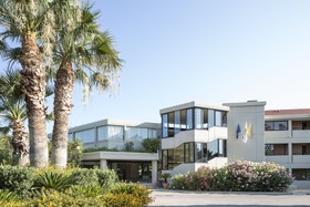 Fiesta Hotel Athènee Palace