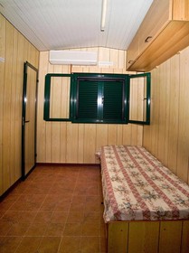 Camping Baia Unci