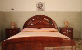Doris Villa D'amare