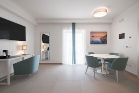 Seaside Beach Hotel