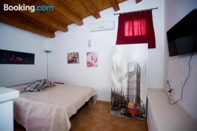 The House of Castle Apartments