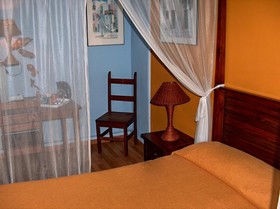 Holland International Rooms