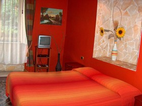 Holland International Rooms