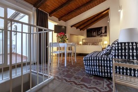 House & Suite Valeria