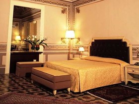 Manganelli Palace