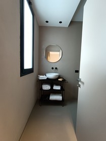 Ollen Apartments