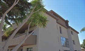 Ollen Apartments