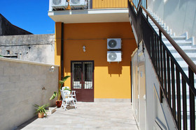 Triskele Apartments