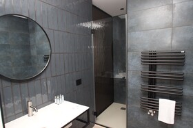 B&B Le Suites Di Costanza