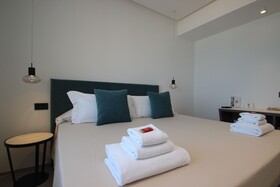 B&B Le Suites Di Costanza