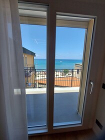 B&B Le Suites Di Costanza