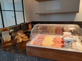 B&B Le Suites Di Costanza