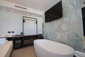 B&B Le Suites Di Costanza