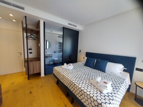 B&B Le Suites Di Costanza