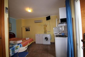 Difrontealmare Apartments