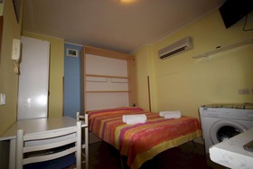 Difrontealmare Apartments