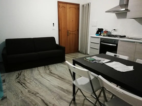 Thomas's Home