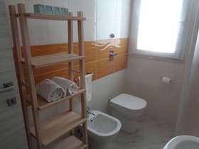 Eryx Apartments