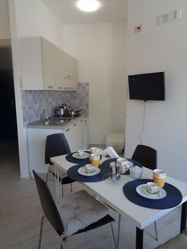 Eryx Apartments