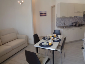 Eryx Apartments