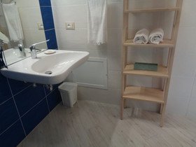 Eryx Apartments