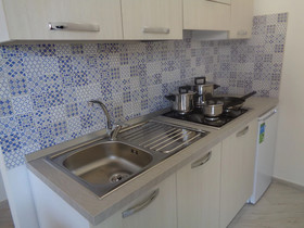 Eryx Apartments