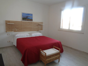 Eryx Apartments
