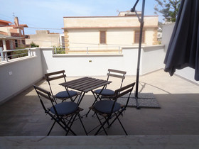 Eryx Apartments