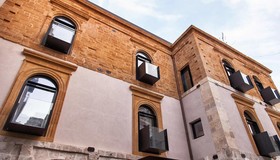 Alba Palace
