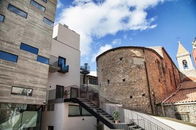 Alba Palace